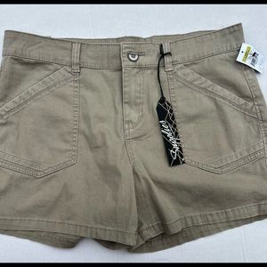 Taupe shorts pockets 14 NWT khaki